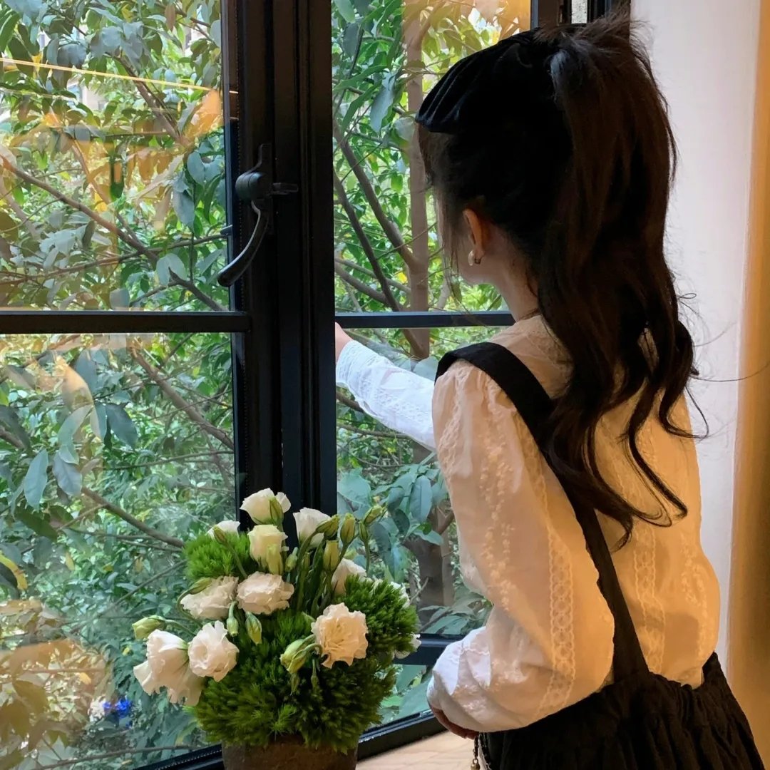 好女向前行